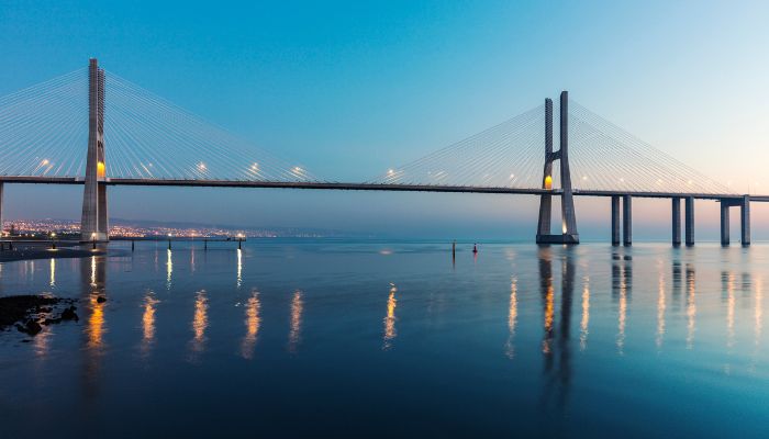 The longest bridges in Europe  -  Pont Vasco de Gama 