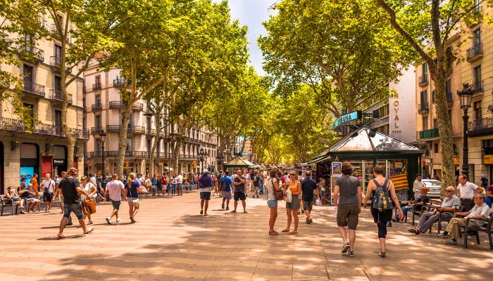 the most beautiful avenues in Europe - Las Ramblas Espagne