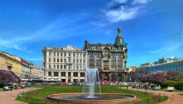 the most beautiful avenues in Europe - Nevsky Avenue